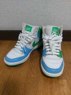 NIKE スニーカー　レディース23cmのサムネイル