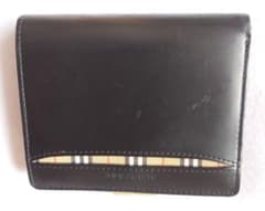 新品未使用】Burberry 財布のサムネイル