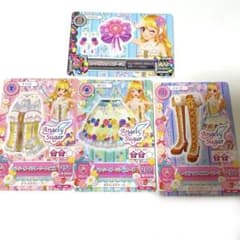 アイカツカード パンジーガーデンコーデ 星宮いちごのサムネイル