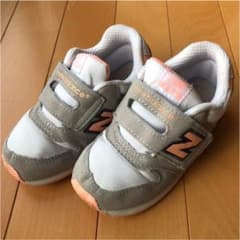 ニューバランス スニーカー 16.5センチのサムネイル