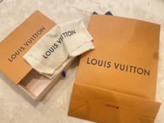 空箱　VUITTON ショッパー付のサムネイル