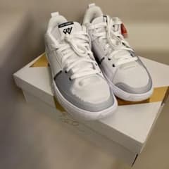新品 JORDAN バスケットボールシューズ ホワイト27.5cm - メルカリ