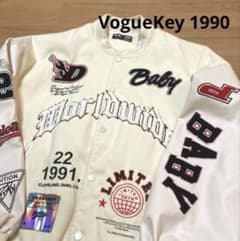 VogueKey Worldwide スタジャン ホワイト　ジャケットのサムネイル