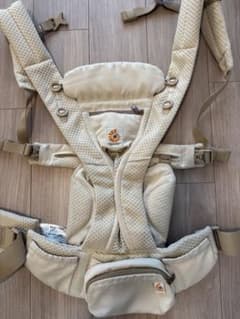 ergobaby 抱っこ紐 ベージュ メッシュのサムネイル