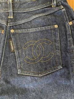CHANEL シャネル　デニム パンツ　ジーンズ　96 CC刺繍　ロゴ CHANEL シャネル デニム パンツ ジーンズ 96 CC刺繍 ロゴ - メルカリ