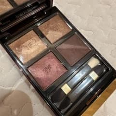 TOM FORD アイ カラー クォード 04 ハネムーンのサムネイル