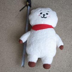 BT21 RJ ぬいぐるみ JIN ジャンボ スタンディングドール 説明文 - メルカリ