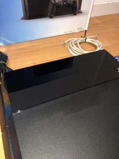 PlayStation®4 ジェット・ブラック 500GB CUH-1000A…のサムネイル