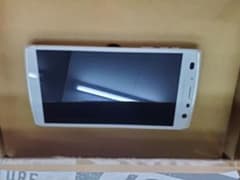 値下げ☆docomo NEXT series ARROWS X F-02Eのサムネイル