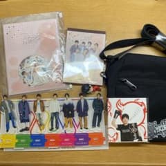 ジャニーズWEST アクスタ、ケーブルアクセ、メモ帳、ふせん、シール、バッグのサムネイル