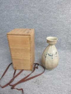 李朝染付青花面取徳利箱附き [B26266] 李朝染付青花面取徳利箱附き [B26266] - メルカリ