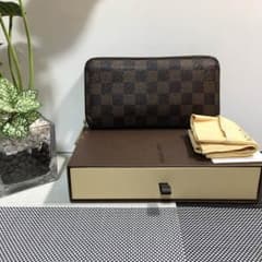 早い者勝ち！お値下げ 10月2日まで！LOUIS VUITTONの財布です^_^のサムネイル