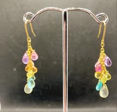 小さいんです‼️なピアス　C2のサムネイル