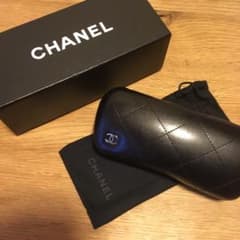 CHANEL シャネル サングラスケースのサムネイル