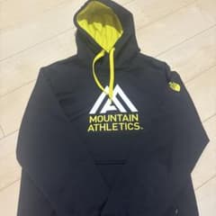 THE NORTH FACE MOUNTAIN ATHLETICS パーカーのサムネイル