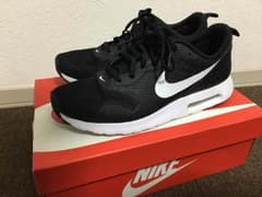 NIKE AIR MAXのサムネイル
