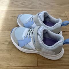 瞬足 スニーカー 女の子 18.0cmのサムネイル