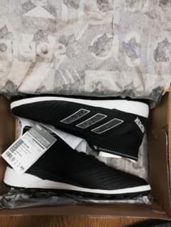 Adidas predatorのサムネイル