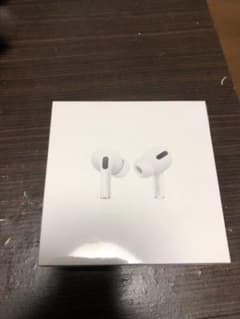@U3様　専用　　Apple AirPods Pro MLWK3K H/Aのサムネイル
