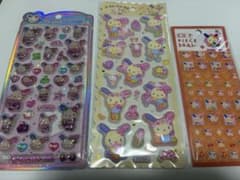 サンリオ　ウサハナシール　うるちゅるやタイルシールなどのサムネイル