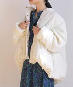 AKTE ライトパディングバルーンブルゾンのサムネイル