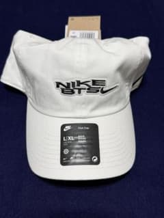 【超激レア入手困難】NIKEナイキBTSカスタムコラボキャップ　正規品　ラスト1