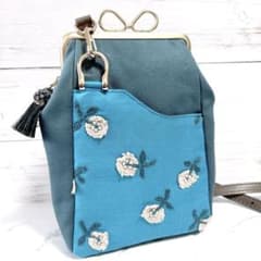 【専用です】小鳥の口金がま口 セレモニーバッグ ☆ミナペルホネン ハンドメイド ミナペルホネン*skip がま口ポケットショルダーバッグ リボン口金