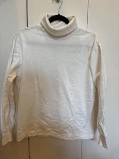 UNIQLOタートルネック 長袖カットソーTシャツ白のサムネイル