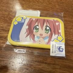 らき☆すた D賞 小早川ゆたか スクエア缶バッジのサムネイル