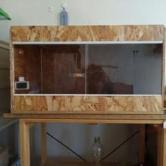 OSBボード製 飼育ケージ LED照明付き P*y様 OSBボード製 飼育ケージ 中型 通気口付き - メルカリ