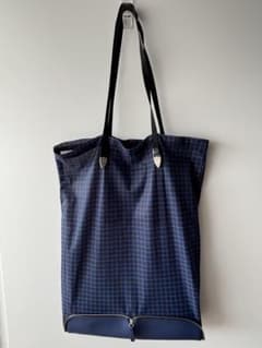 TOGA PULLA チェック柄 トートバッグ　ブルー即日発送可！値下げ中！ TOGA PULLA チェック柄 トートバッグ ブルー即日発送可！値下げ中