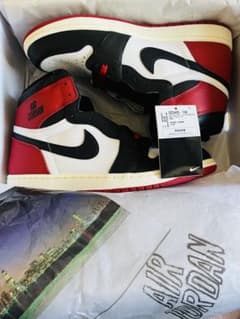 Retro High OG "Black Toe Reimagined"のサムネイル