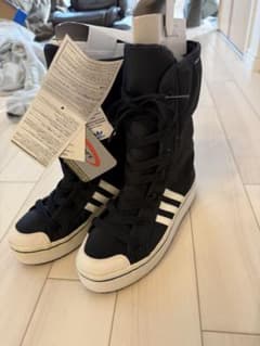 adidas ハイカットスニーカー 黒 HONEY BOOTSのサムネイル
