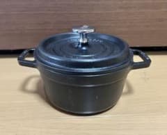 STAUB ストウブ ピコ・ココット ラウンド 16cm 小瀬鵜飼い限定ノブ STAUB ストウブ ピコ・ココット ラウンド 16cm 小瀬鵜飼い限定ノブ