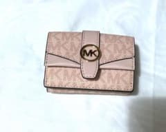 MICHEAL KORS 三つ折財布のサムネイル