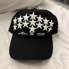 AMIRI Stars トラッカーキャップ
