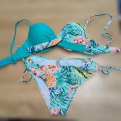セパレート水着・ビキニのサムネイル