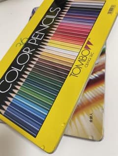 色鉛筆36色セット　2社描き比べセットのサムネイル