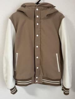BEAMS フリース フード レイズドネック スタジャンのサムネイル