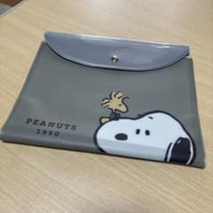 スヌーピー　カード入れのサムネイル