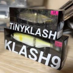 タイニークラッシュ クラッシュ9 2点セット　LOW 88bassboat タイニークラッシュ クラッシュ9 2点セット LOW 88bassboat - メルカリ