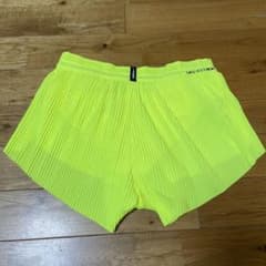 NIKE ランニングパンツ　ウィメンズ　ショートパンツのサムネイル
