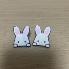真鍮 うさぎ ピンバッジ 2個セットのサムネイル