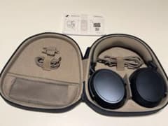 Sennheiser Momentum 4 ワイヤレスヘッドホンのサムネイル