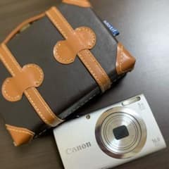 Canon PowerShot A2400 IS シルバー 付属品・ケース付のサムネイル