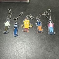 マカロニえんぴつアクリルキーホルダー 5体セット - メルカリ