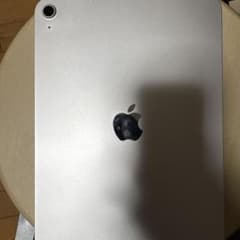 Apple iPad シルバー 本体 充電器付き - メルカリ