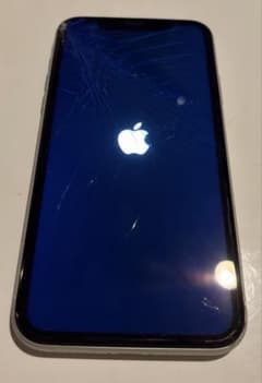 iPhoneXR 64GB ジャンク 画面割れ - メルカリ