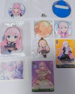 巡音ルカ グッズ まとめ売り アクリルスタンド 缶バッジ カード - メルカリ