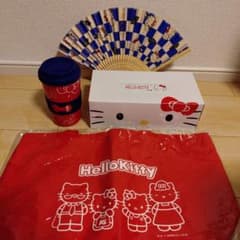 ハローキティ グッズ4点セット トートバッグ タンブラー 扇子 ティッシュのサムネイル